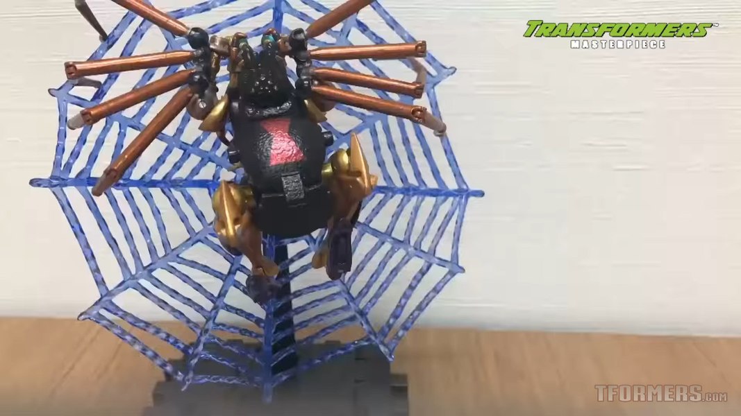 Masterpiece Blackarachnia MP 46 TakaraTomy Promo Video Screenshot Gallery 04 (4 of 40)